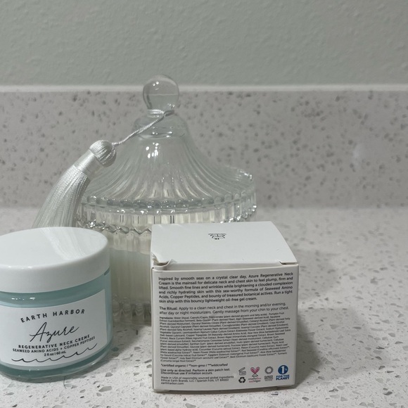 EARTH HARBOR
AZURE Regenerative Neck and face 
Creme, 2 fl. oz. / 60 ml NEW - Picture 7 of 10